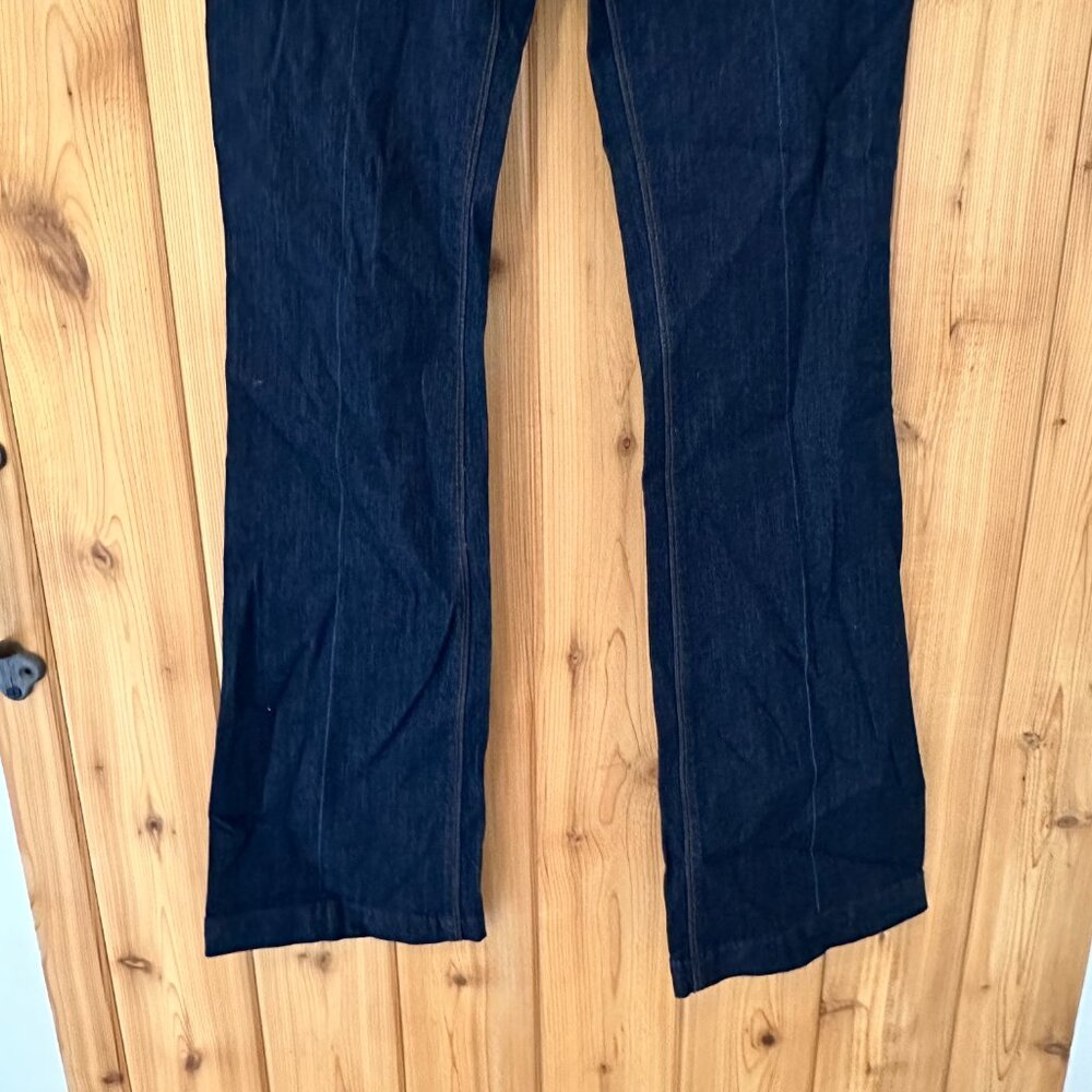 White House Black Market Size 6 The Mid Rise Skinny Flare Jeans in Dark Wash - Picture 8 of 10